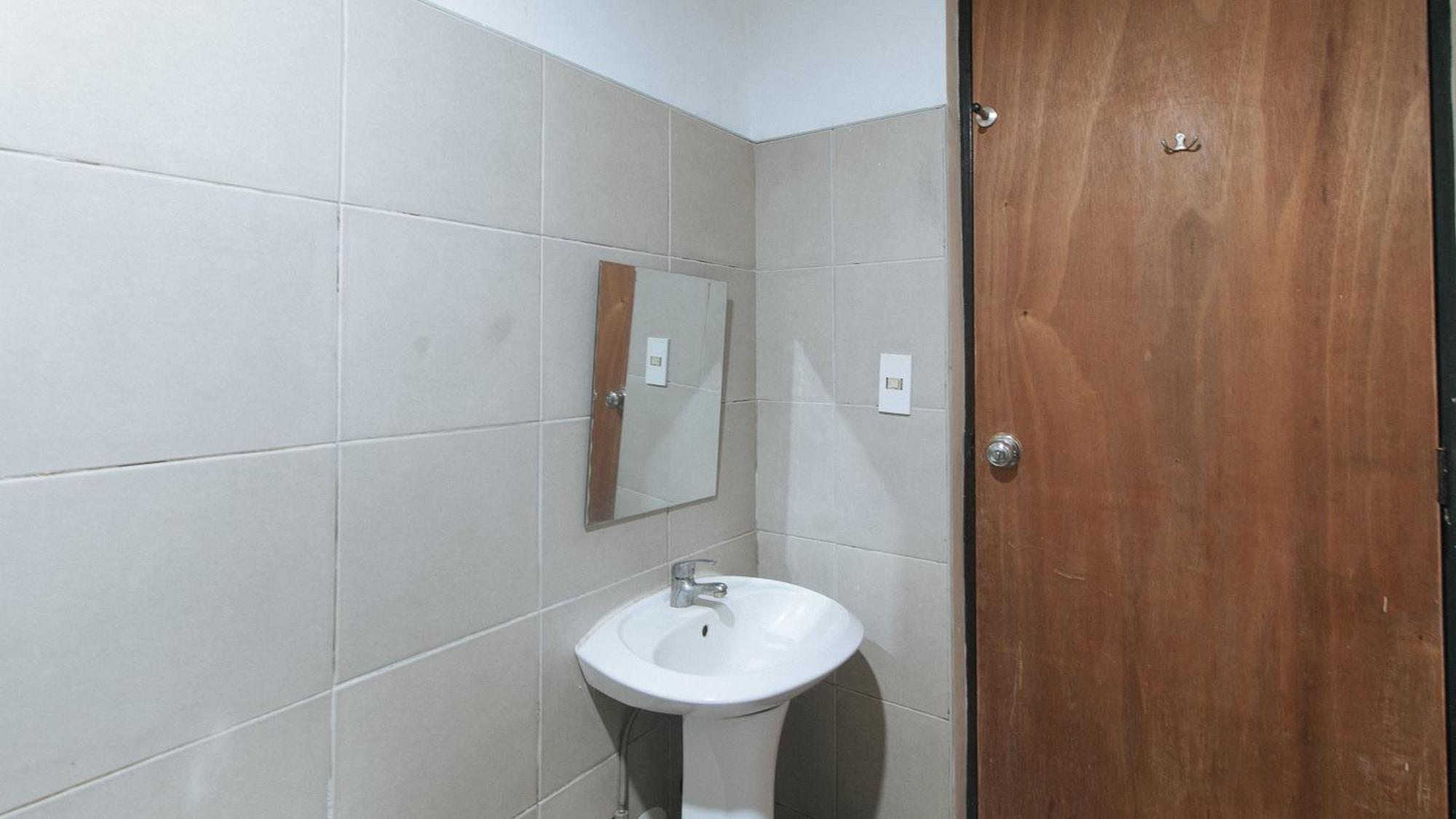 Reddoorz Near Sm City Muntinlupa San Pedro  外观 照片